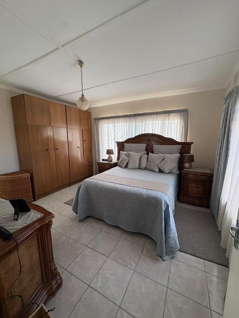 4 Bedroom Property for Sale in Heilbron Free State